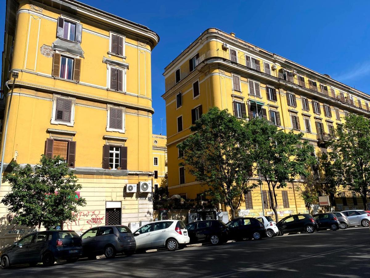 In Rome In Love In Bike Roma Exterior foto